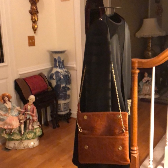 GIANNI BINI Fold Over Tan clutch/ crossbody purse - Picture 2 of 7